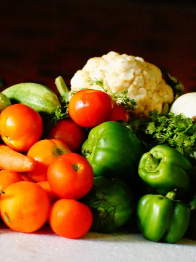 A pile of non-starchy vegetables for a diabetic friendly diet